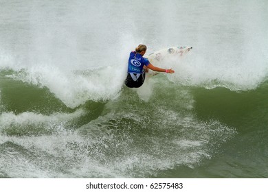 PENICHE, PORTUGAL - OCTOBER 07 :Bethany Hamilton (HAW) In Rip Curl Women's Pro Portugal, October 7, 2010 In Peniche, Portugal