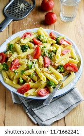 Penne pasta with bacon and broccoli