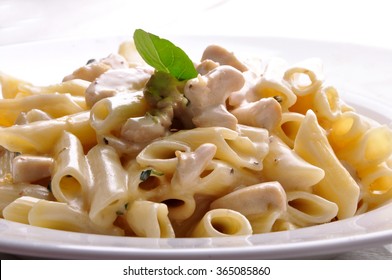 Penne Pasta With White Sauce