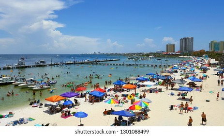 Pensacola, Florida, USA - 07/03/2015 | A panoramic view of Pensacola beach, Pensacola, Florida, USA