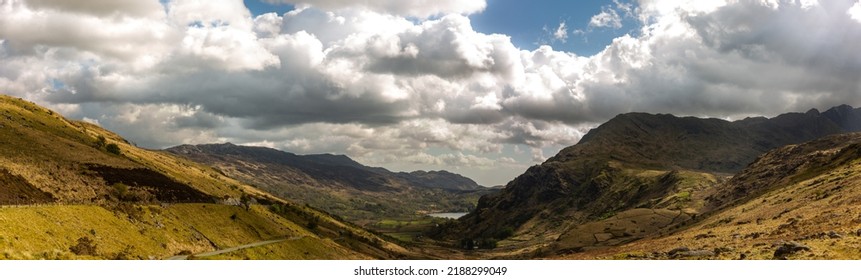 Pen-Y-Pass Snowdon North Wales In Summer