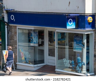 Penzance, United Kingdom - July 19 2022 -  The Frontage Of The O2 Mobile Phone Store In Market Jew Street