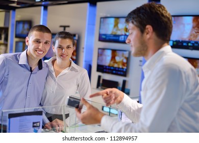 People Consumer Electronics Retail Store Looking Stock Photo 112894954 ...