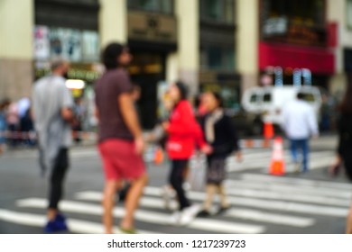 People Crossing Street Busy Intersection Manhattan Stock Photo ...