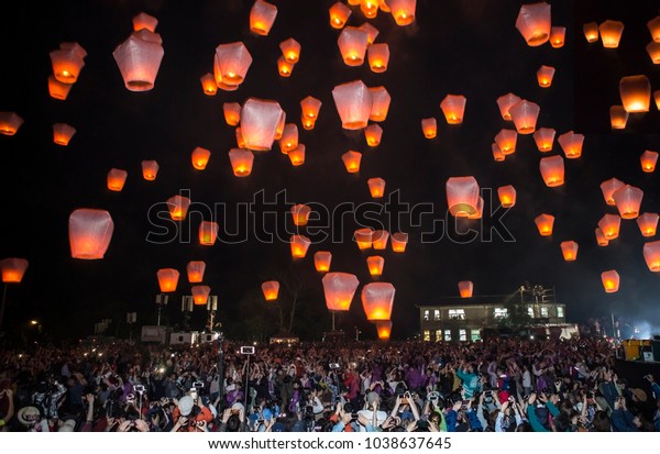 asian sky lanterns