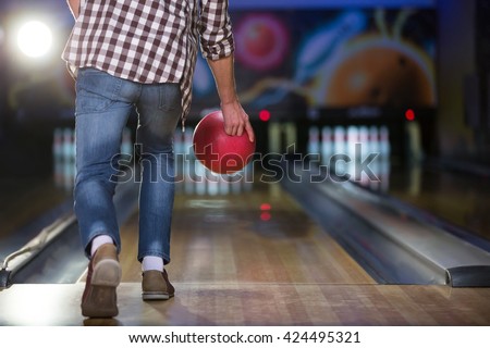 People playing in bowling
