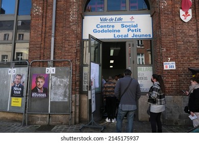 People Queue To Vote For The First Round Of The Presidential Election At A Polling Station  In Lille,  France, On April 10, 2022.