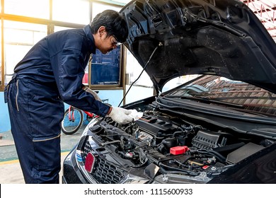 People Regular Car Care Makes Car Use. Safe And Confident In Driving. Regular Inspection Of Used Cars. It Is Very Well Done. Such As Oil Inspection.