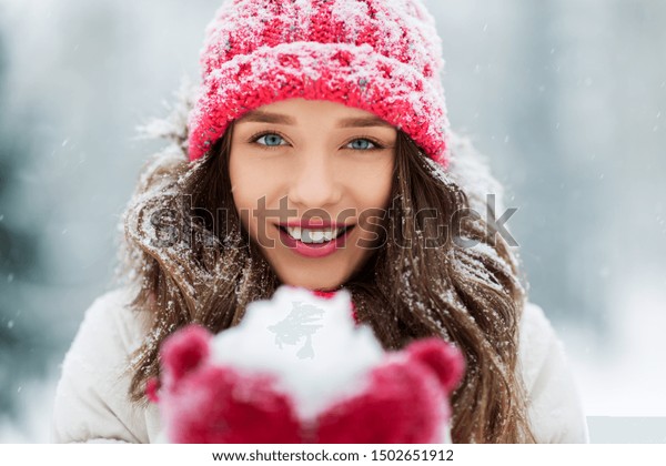 People Season Christmas Concept Portrait Happy Stock Photo 1502651912 ...