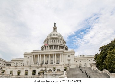 The people take photo in front of united States Congress building at USA - Powered by Shutterstock