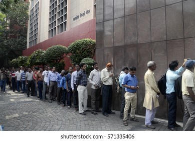 People Wait In Long Queue At Reserve Bank Of India To Deposit Old Currency Notes After Central Government Demonetized The Indian Currency Of Rs. 500 & Rs. 1000 On November 10, 2016 In Calcutta, India.