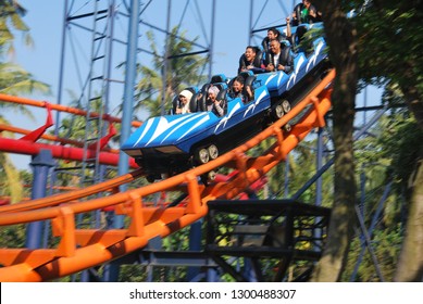Fotos Imágenes Y Otros Productos Fotográficos De Stock - slender super fun roller coaster roblox