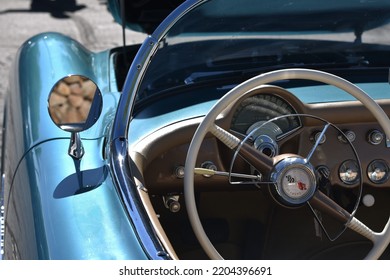 Peoria Arizona 9-10-2022 Steering Wheel Of A Vintage Chevy Corvette