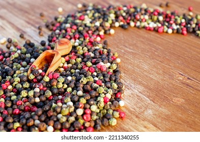 Peppercorns Seasoning Mix Spices Closeup Shot 