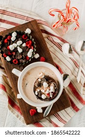 Peppermint Hot Chocolate Ball Bomb Holiday Winter Drink