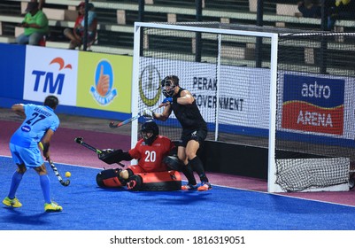 PERAK, MALAYSIA : Lndia Hockeys Team Playing Agains New Zealand Team At 24th Men`s International Hockey Tournament Sultan Azlan Shah Cup On 2015, At Stadium Azlan Shah, Ipoh, Perak, On 05-12 April.