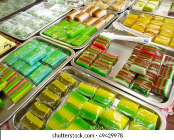 Peranakan Nyonya Kuih Desserts In Singapore