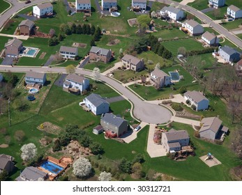 A Perfect Culdesac In A Classic Suburban Neighborhood.