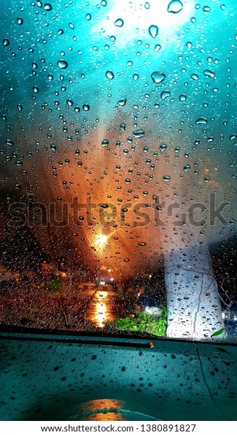 perfect weather with
droplets in car screen