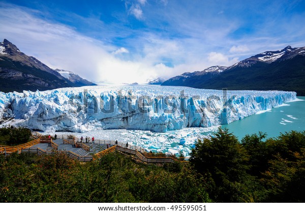 Glaciar Perito Moreno Las Atracciones Turisticas Foto De Stock Editar Ahora