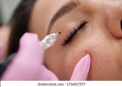 Permanent Eyeliner Tattoos Enhancement Coloring In Spa Professional Service