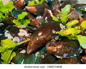 Perna Viridis With Vegetables On A Pan.