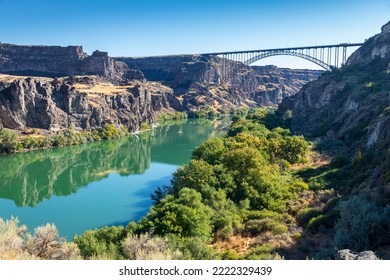 Perrine Bridge over Snake River  at Twin Falls,  Idaho, USA - Powered by Shutterstock