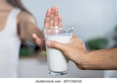 person deny to drink milk because lactose tolerance