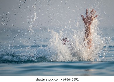 Person drowns in the sea