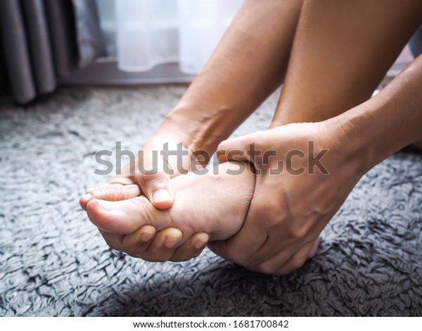 heel pain in adults
