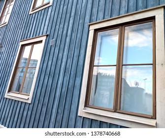 Perspective of Multiple Windows with Bright Reflections