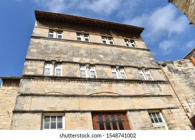 Perspective Of The Stone Facade Of The Romanesque House Of Saint Gilles, France (Maison Romane De Saint-Gilles). It Was Built Between The 12th And 13th Century And Was The Home Of Pope Clement IV