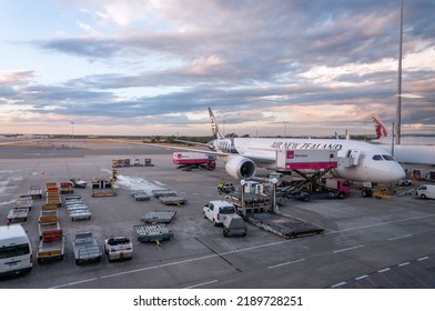 12,801 Airplane australia Images, Stock Photos & Vectors | Shutterstock