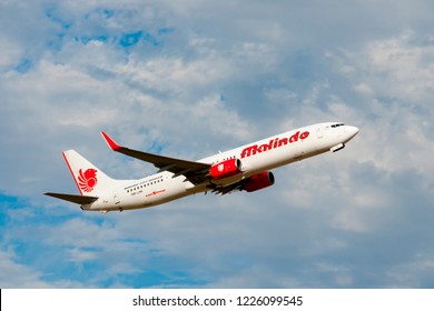 PERTH, AUSTRALIA - November 9, 2018: Takeoff Of Commercial Boeing 737 Next Generation Belonging To Malindo Air