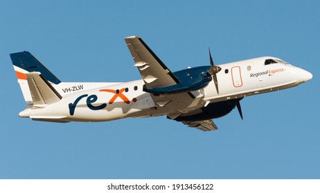 Perth, Western Australia, Australia, 9 February 2021: Saab 340B VH-ZLW Of Regional Express (Rex) Airlines On Climb After Taking Off From Perth Airport.