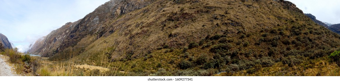 In Peru Huaraz Huascarán National Park Mountain Panorama View