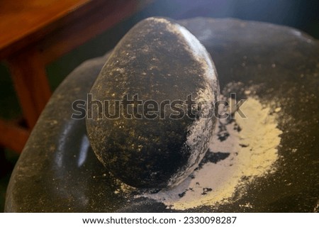 The Peruvian fulling stone or maray is a lithic object used to grind food in Peru.