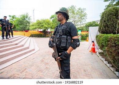 Peshawar, KP, Pakistan, August 04, 2017:  Elite Police Holding His Position In Event Of Police Day 