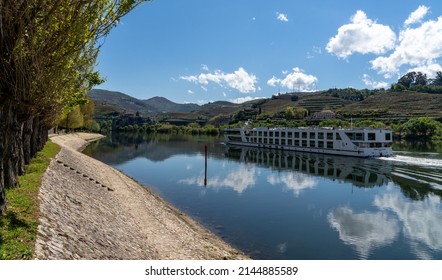 445 Peso Da Regua Portugal Images, Stock Photos & Vectors 