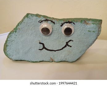 Pet Rock Craft  With Googly Eyes