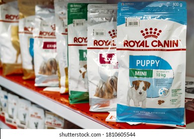 Noord Schrijf een brief Tactiel gevoel Royal canin Images, Stock Photos & Vectors | Shutterstock