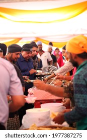 Petaling Jaya Malaysia April 13 2017 Sikh Community Soup Kitchen At The Temple 