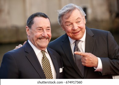 Peter Cullen Left Frank Welker Voices Stock Photo Edit Now 674917360