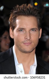 Peter Facinelli  At The Los Angeles Premiere Of 'Twilight'. Mann Village, Westwood, CA. 11-17-08