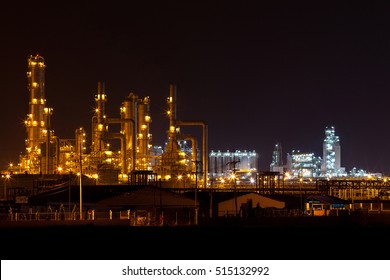 146,874 Oil refinery factory Images, Stock Photos & Vectors | Shutterstock