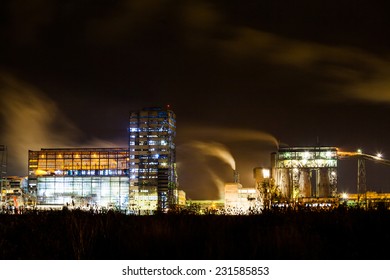 13,177 Chemical plant complex Images, Stock Photos & Vectors | Shutterstock