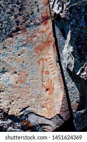 Petroglyphs Northern Ontario Cree Ojibwe Canoe Canadian Shield
