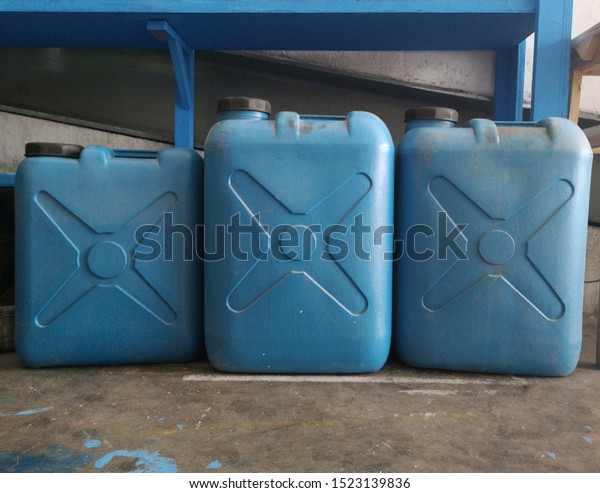 petrol, gasoline in tank\
blue three tank