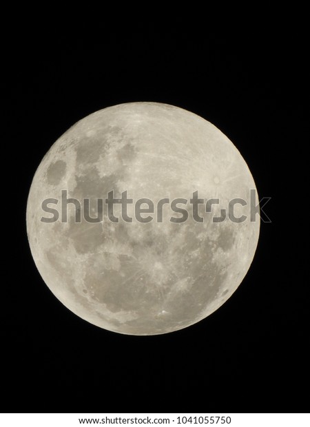 phase of Lunar, Full Moon, It is an astronomical\
body that orbits planet\
Earth.