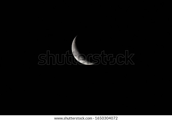 The\
phases of the moon / The moon does not emit light on its own, but\
reflects light from the sun and appears to\
shine.